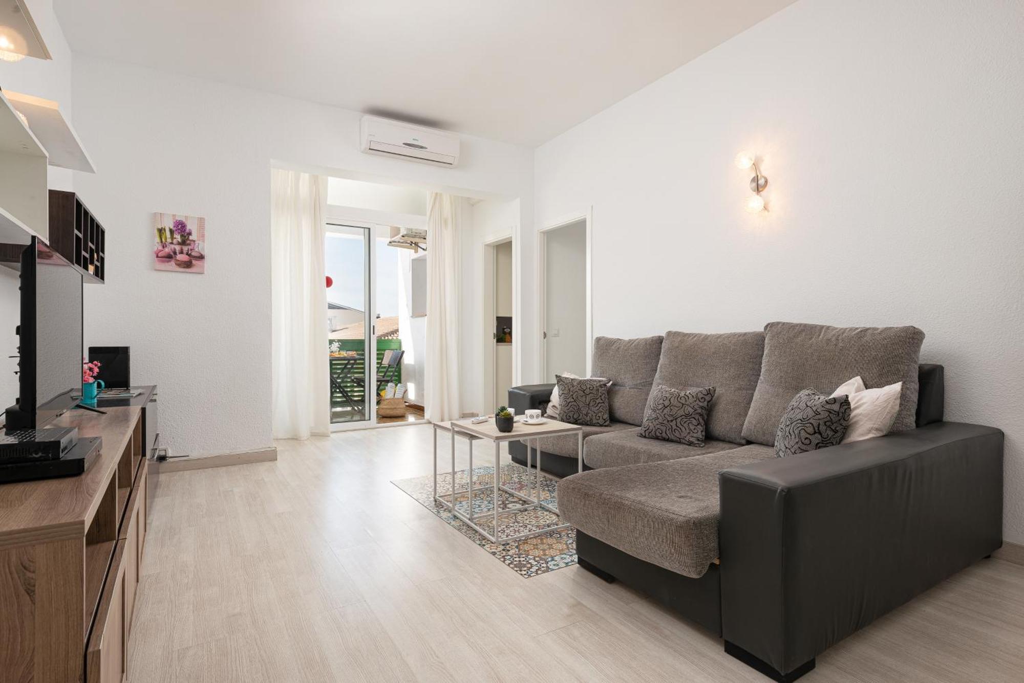 Apartment Xara Torres, At The Beach Of Alcudia Port de Alcudia  Exterior photo